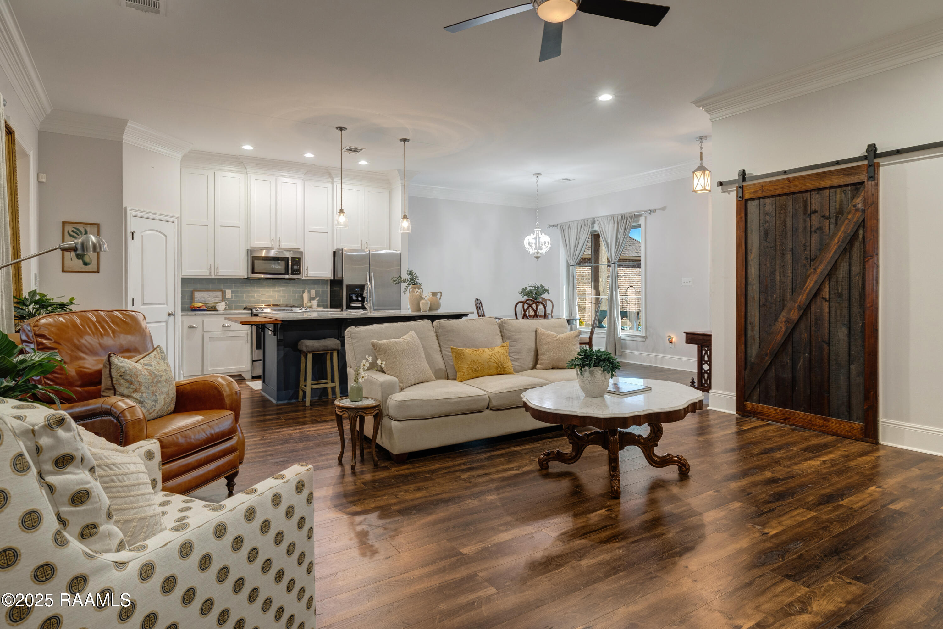 208 Narrow Way Drive Lafayette, LA 70508 - Photo 12 of 37 Living Area