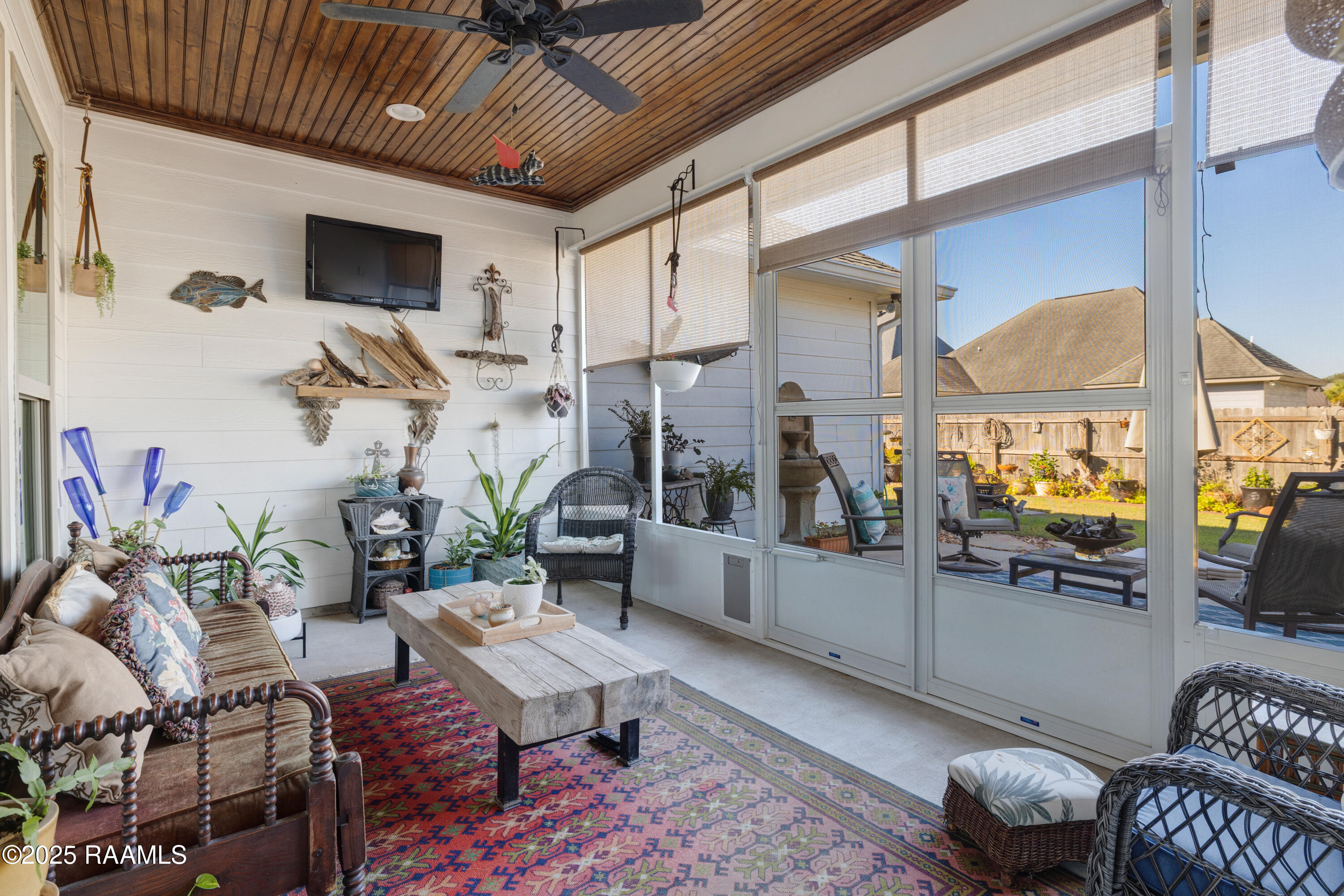 208 Narrow Way Drive Lafayette, LA 70508 - Photo 26 of 37 Screened-in patio