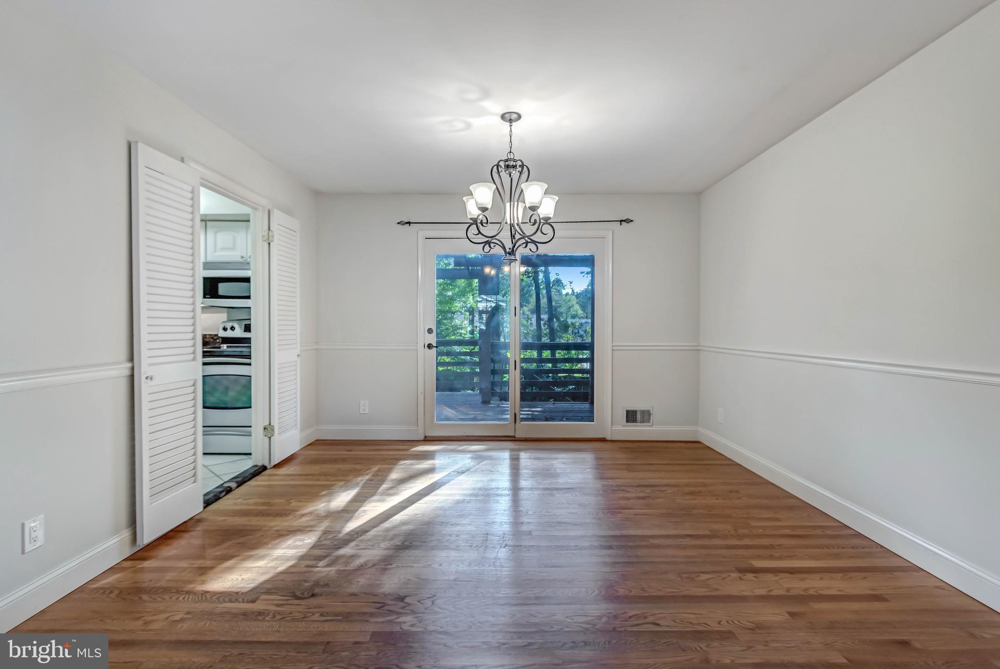 8636 Gateshead Road Alexandria, VA 22309 - Photo 22 of 53