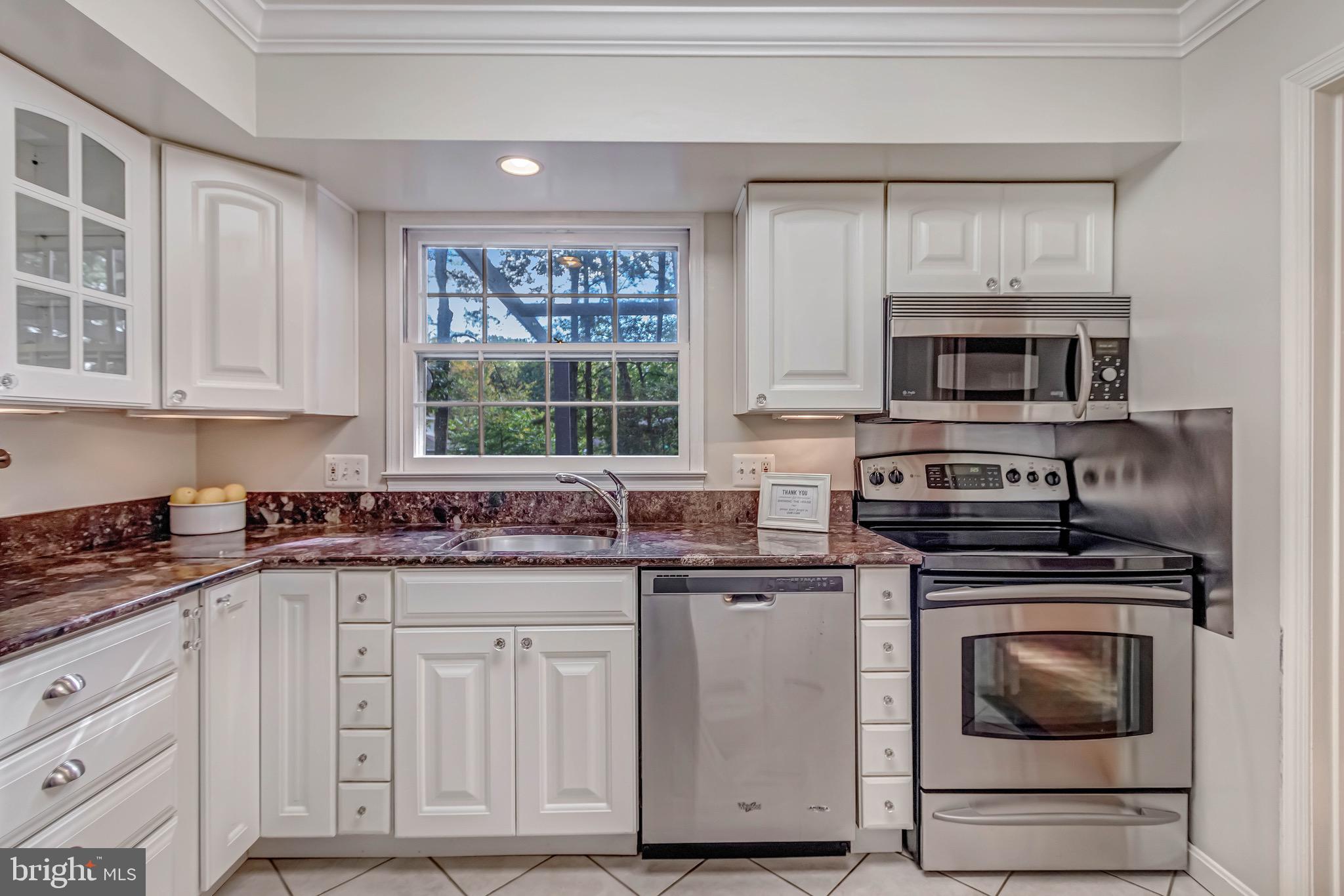 8636 Gateshead Road Alexandria, VA 22309 - Photo 24 of 53