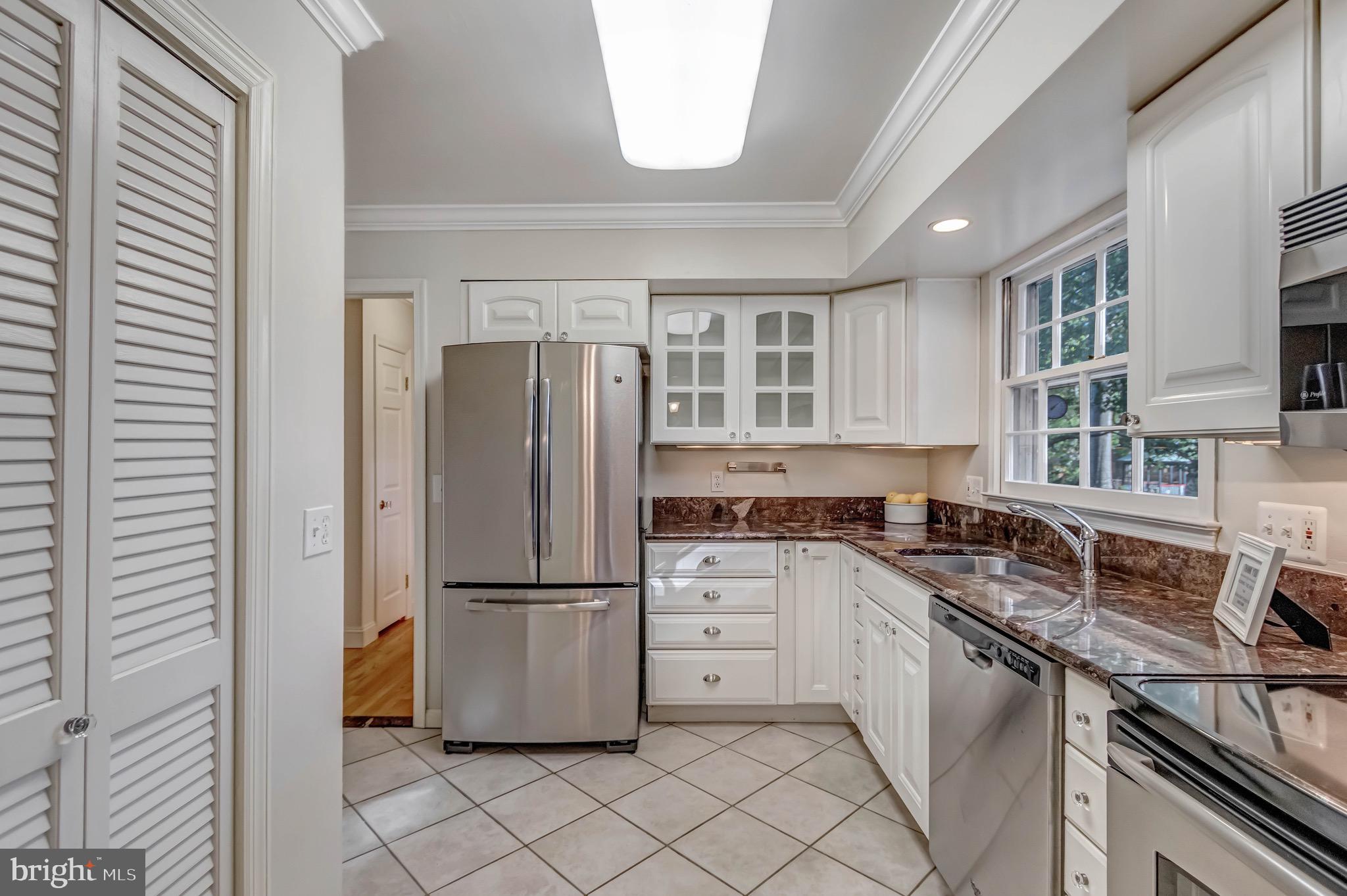 8636 Gateshead Road Alexandria, VA 22309 - Photo 26 of 53