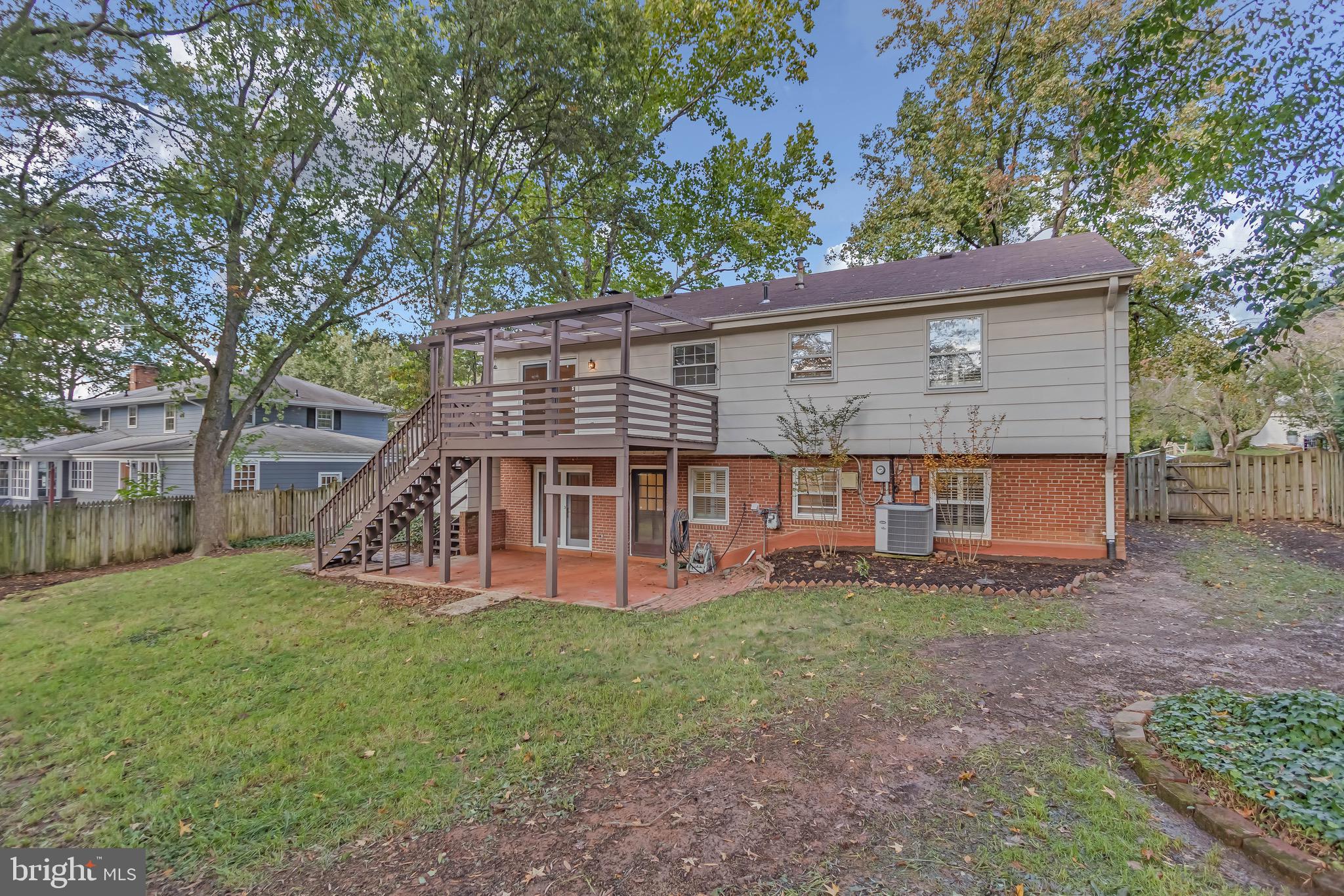 8636 Gateshead Road Alexandria, VA 22309 - Photo 6 of 53