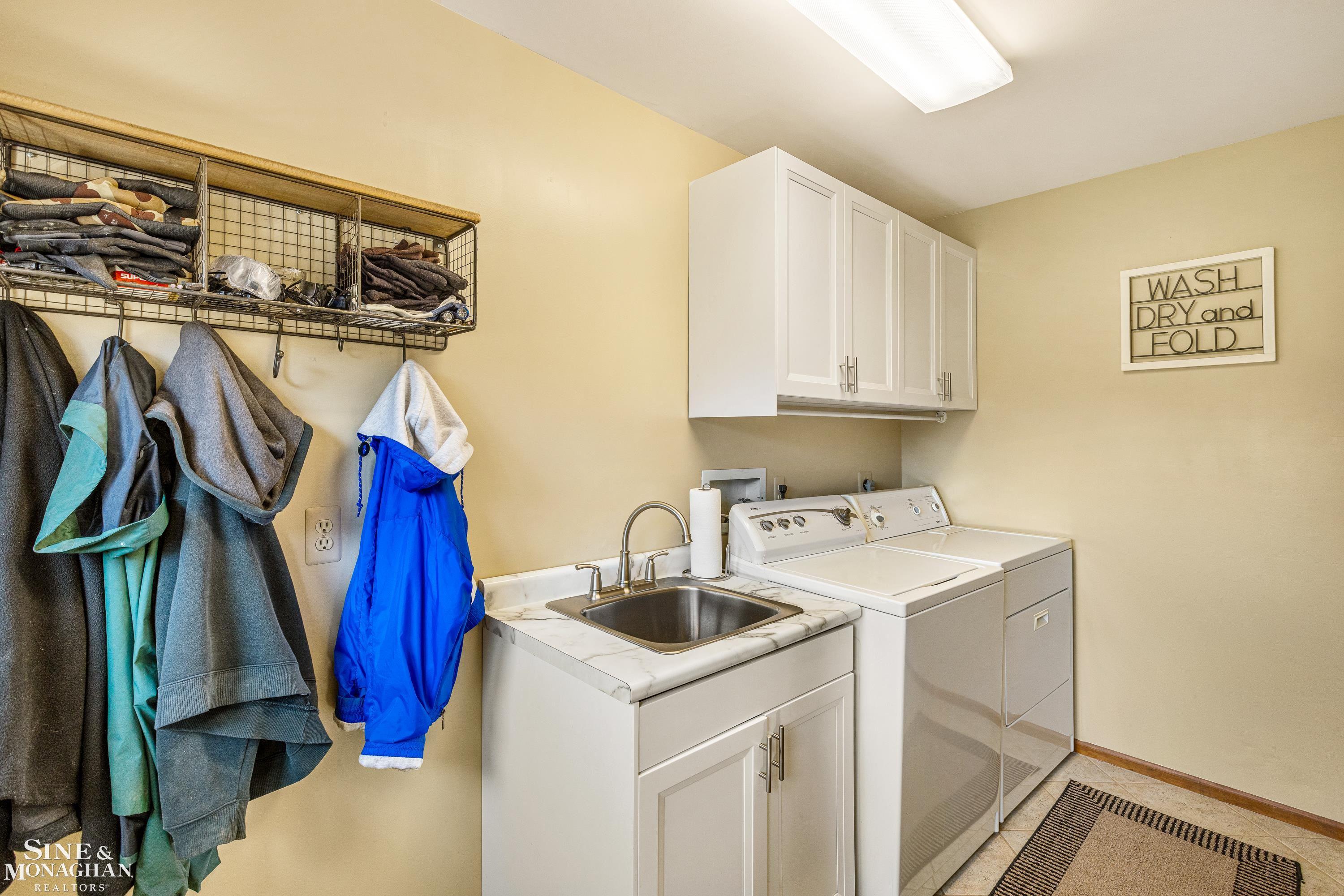 1820 Pug Road St. Clair, MI 48079 - Photo 16 of 59 50135659-b8c4ba0a-da14-48b9-b928-c46a7594feba.JPG