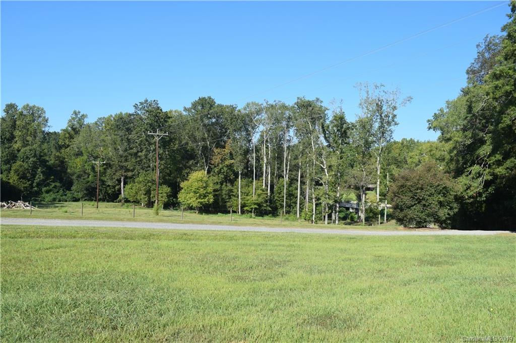 2408 Miranda Road Charlotte, NC 28216 - Photo 5 of 7 Gallery Image 5