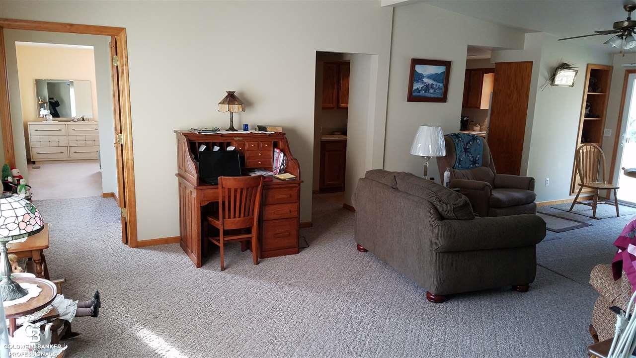 4691 Cribbins Road Avoca, MI 48006 - Photo 8 of 42