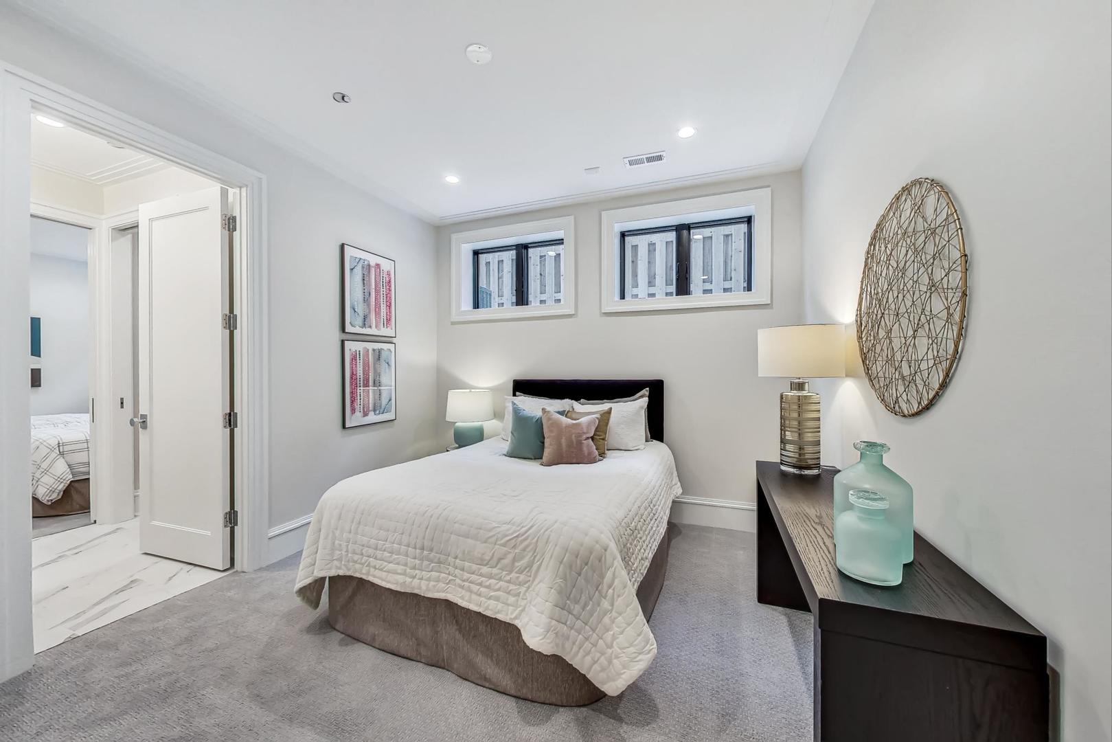 1824 North Howe Street Chicago, IL 60614 - Photo 14 of 22