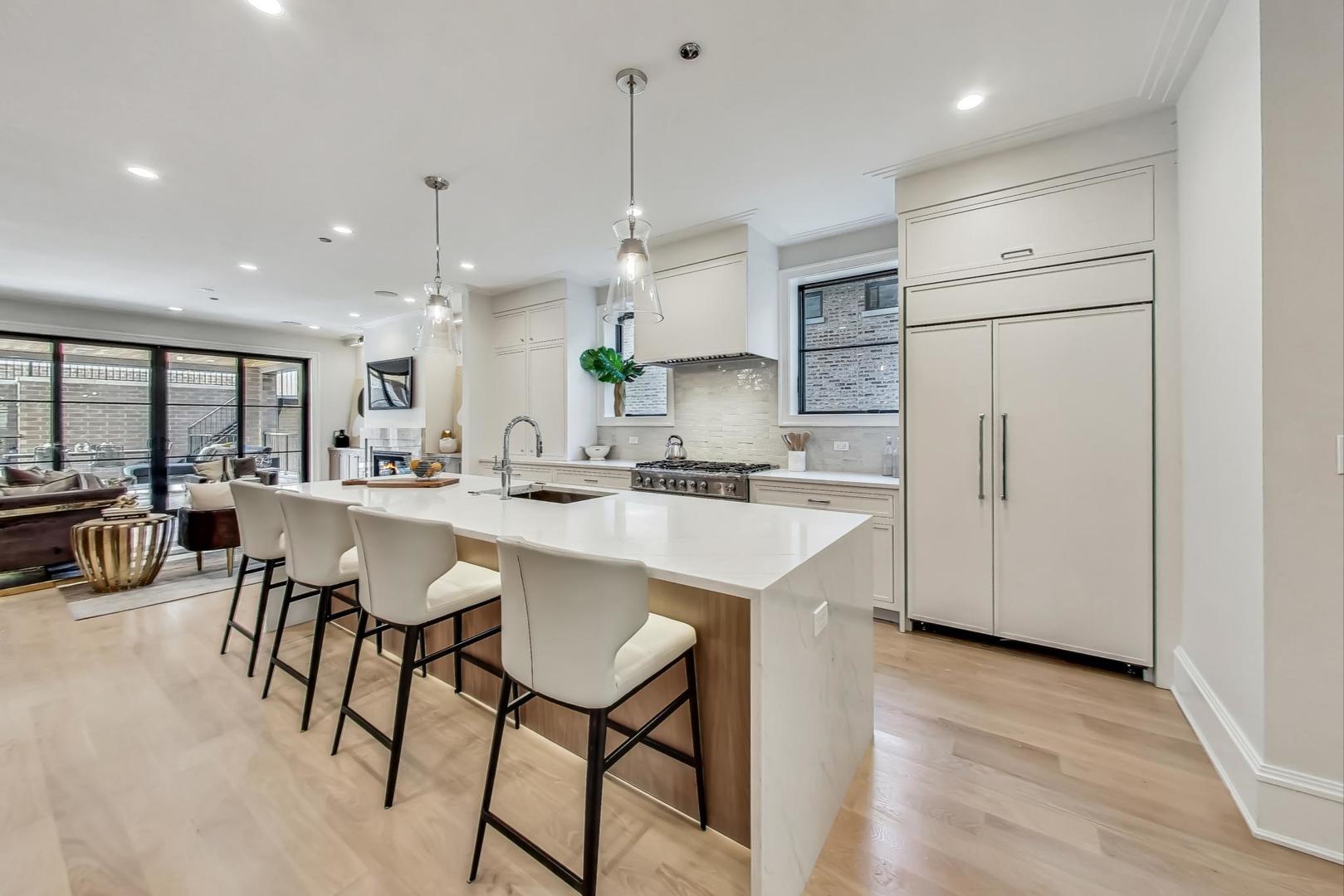 1824 North Howe Street Chicago, IL 60614 - Photo 6 of 22