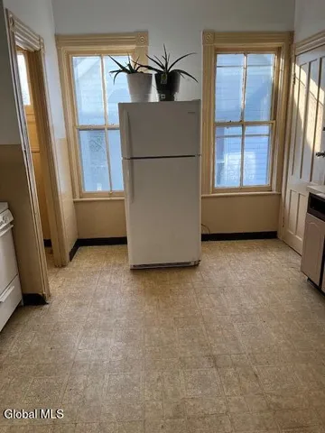 $259,000 | 102 Degraff Street, Schenectady, NY 12308