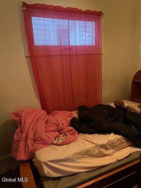 102 Degraff Street Schenectady, NY 12308 - Photo 8 of 17 102 DeGraff-1st-6