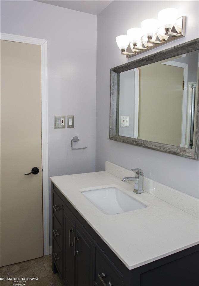 11947 Frazho Road Warren, MI 48089 - Photo 16 of 35