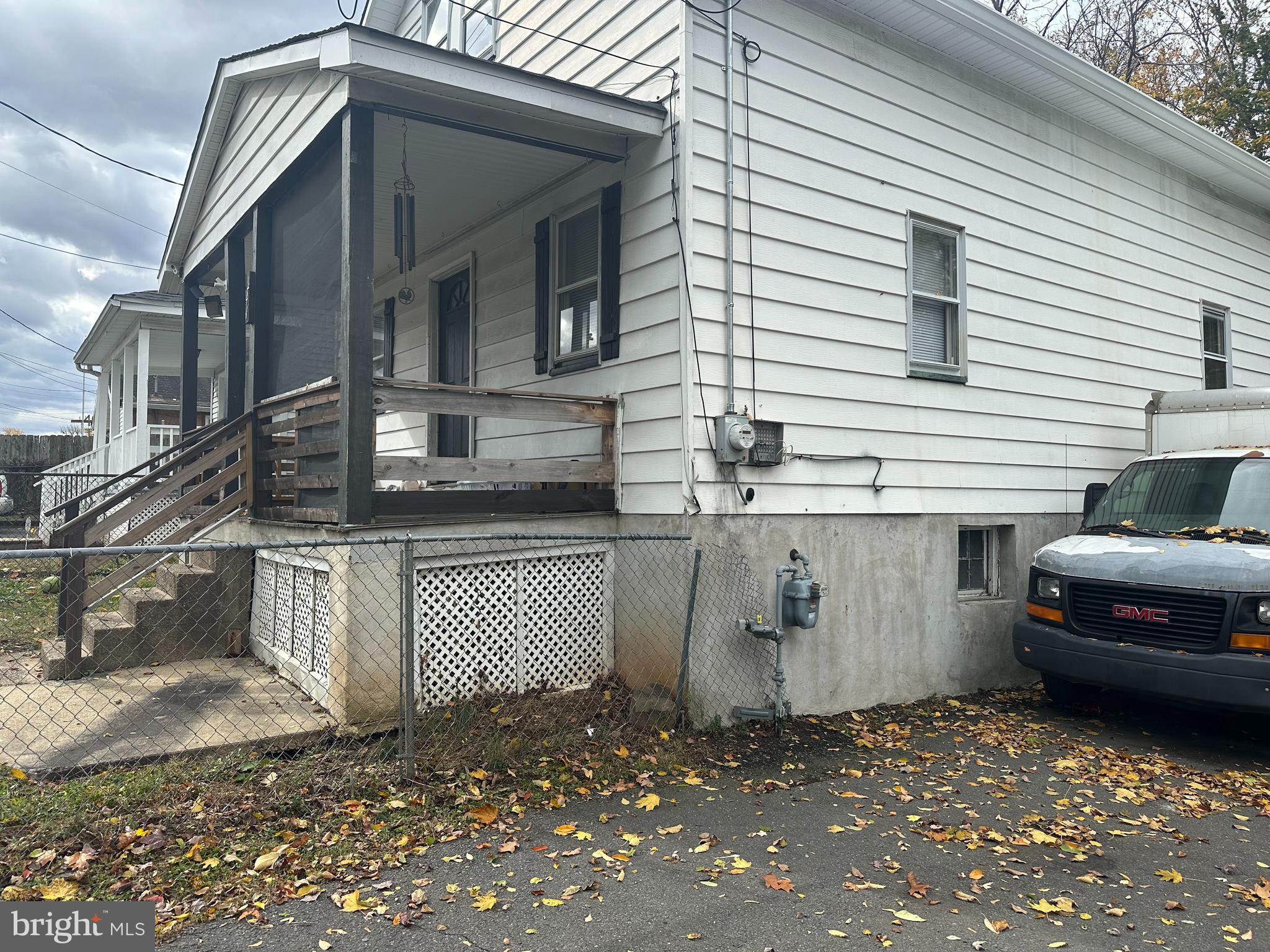 341 Stokes Avenue Ewing, NJ 08638 - Photo 4 of 13 a view of a house with a balcony