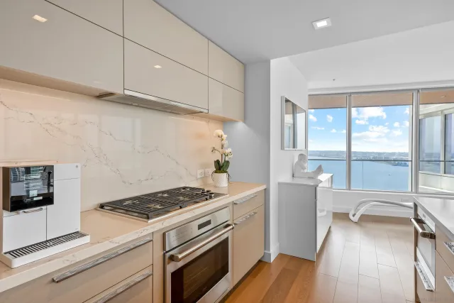 $16,500 | 888 West E Street, Unit 3301, San Diego, CA 92101