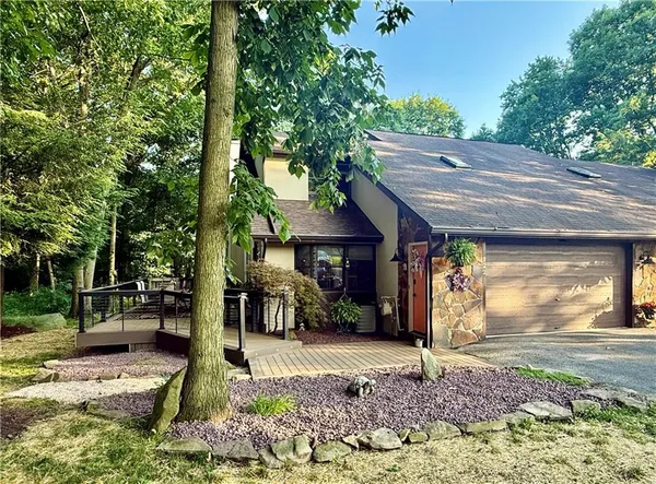 $309,900 | 122 May Drive, Saxonburg, PA 16056