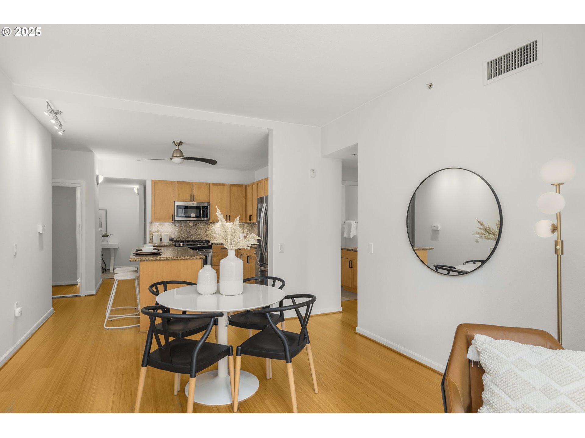 1620 Northeast Broadway, Unit 232 Portland, OR 97232 - Photo 13 of 36