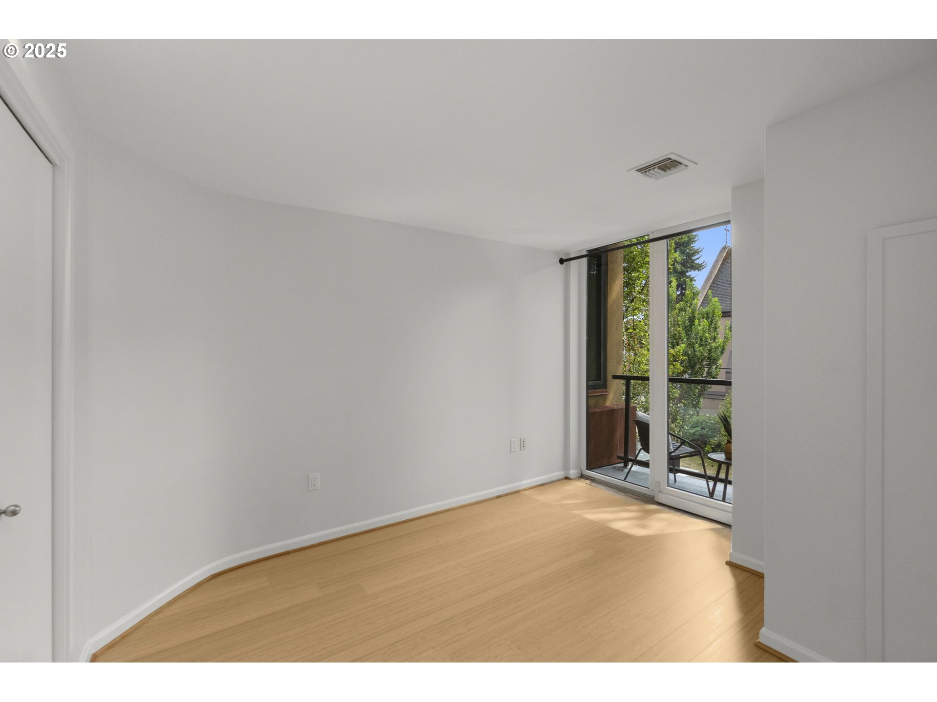 1620 Northeast Broadway, Unit 232 Portland, OR 97232 - Photo 21 of 36