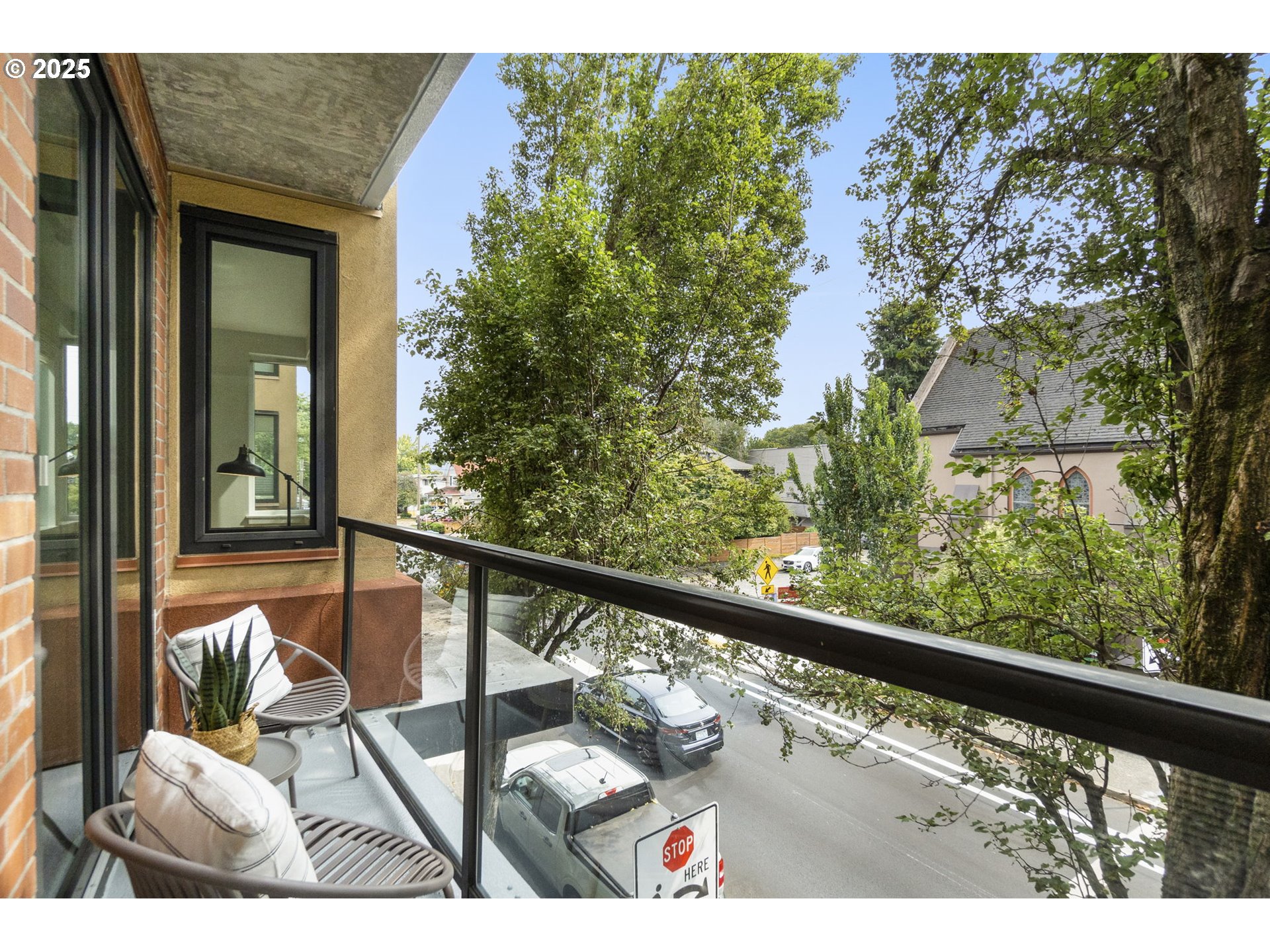 1620 Northeast Broadway, Unit 232 Portland, OR 97232 - Photo 25 of 36