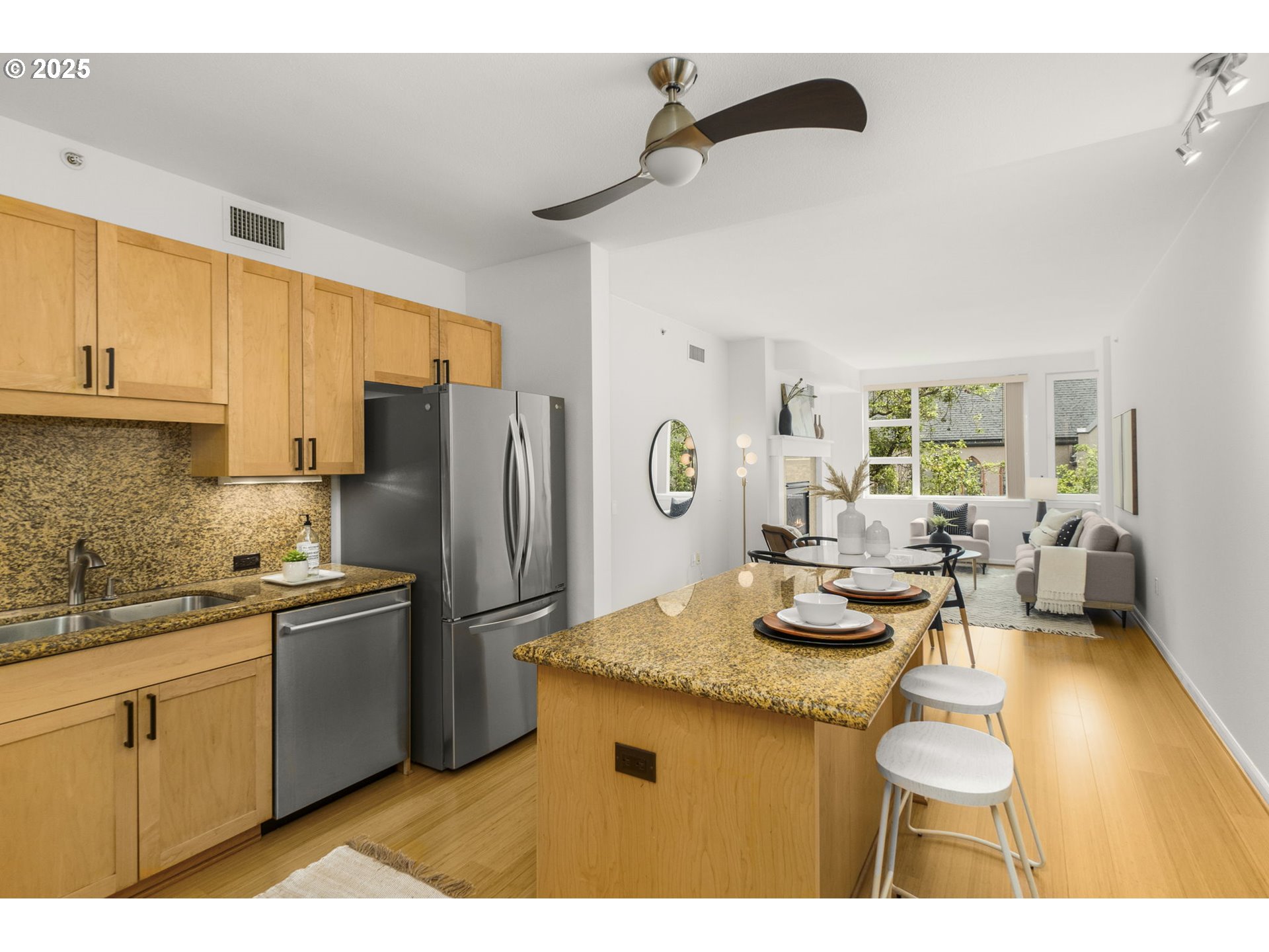 1620 Northeast Broadway, Unit 232 Portland, OR 97232 - Photo 5 of 36