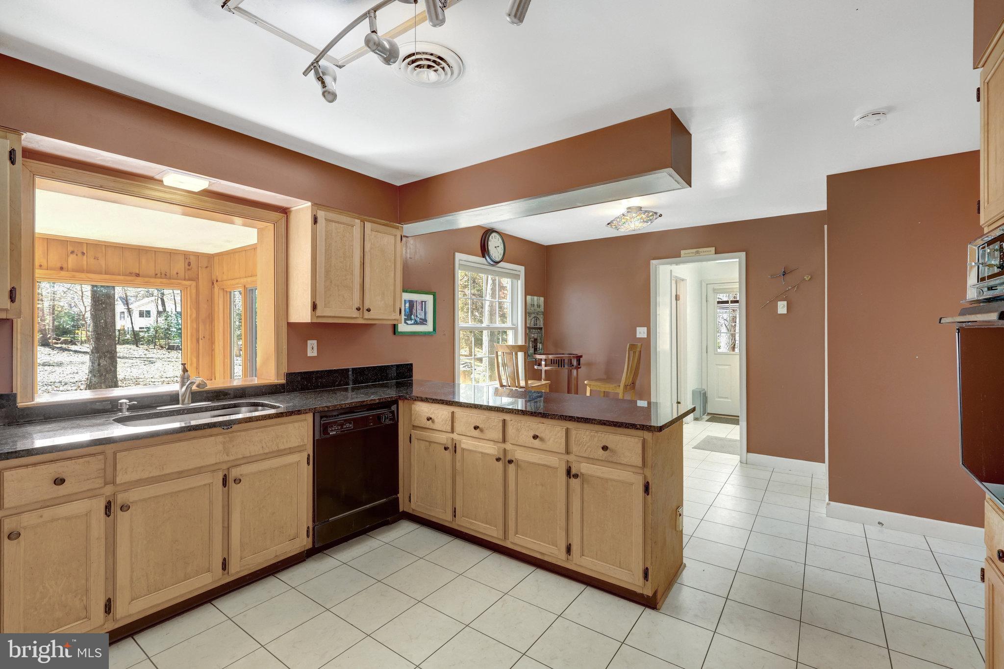 11332 Vale Road Oakton, VA 22124 - Photo 23 of 52