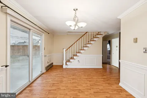 $350,000 | 7 Indian Red Road, Levittown, PA 19057