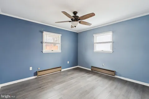 $350,000 | 7 Indian Red Road, Levittown, PA 19057