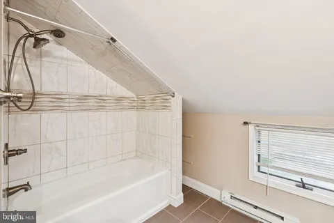 $350,000 | 7 Indian Red Road, Levittown, PA 19057