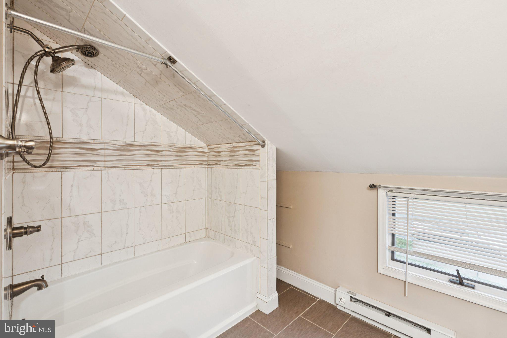 7 Indian Red Road Levittown, PA 19057 - Photo 23 of 30