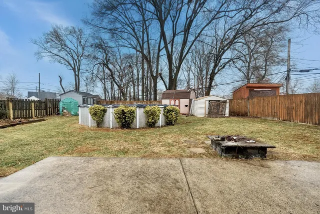 $350,000 | 7 Indian Red Road, Levittown, PA 19057