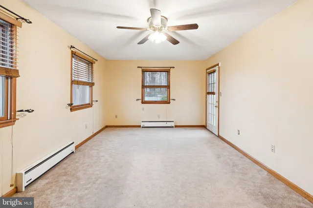 $350,000 | 7 Indian Red Road, Levittown, PA 19057