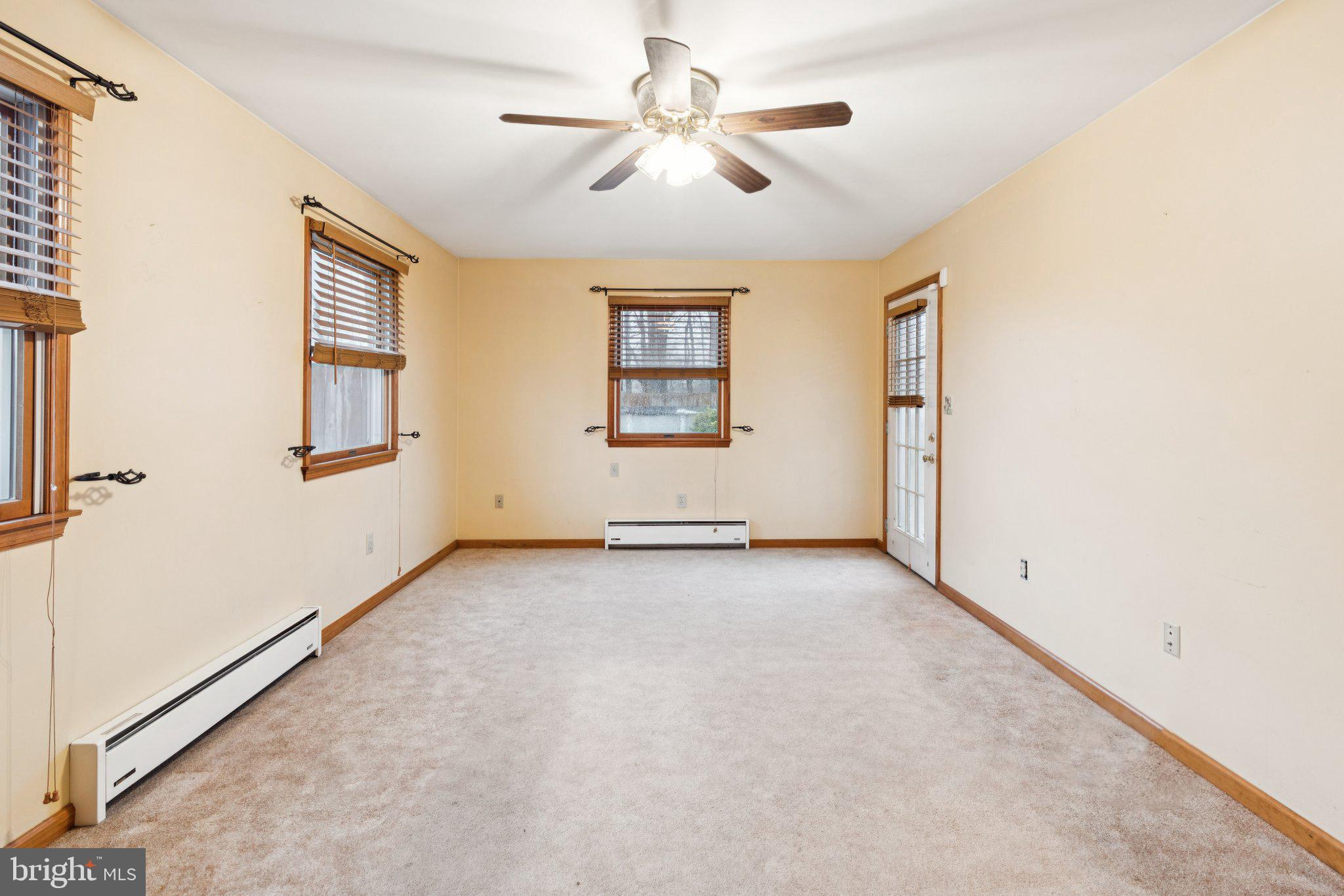 7 Indian Red Road Levittown, PA 19057 - Photo 5 of 30