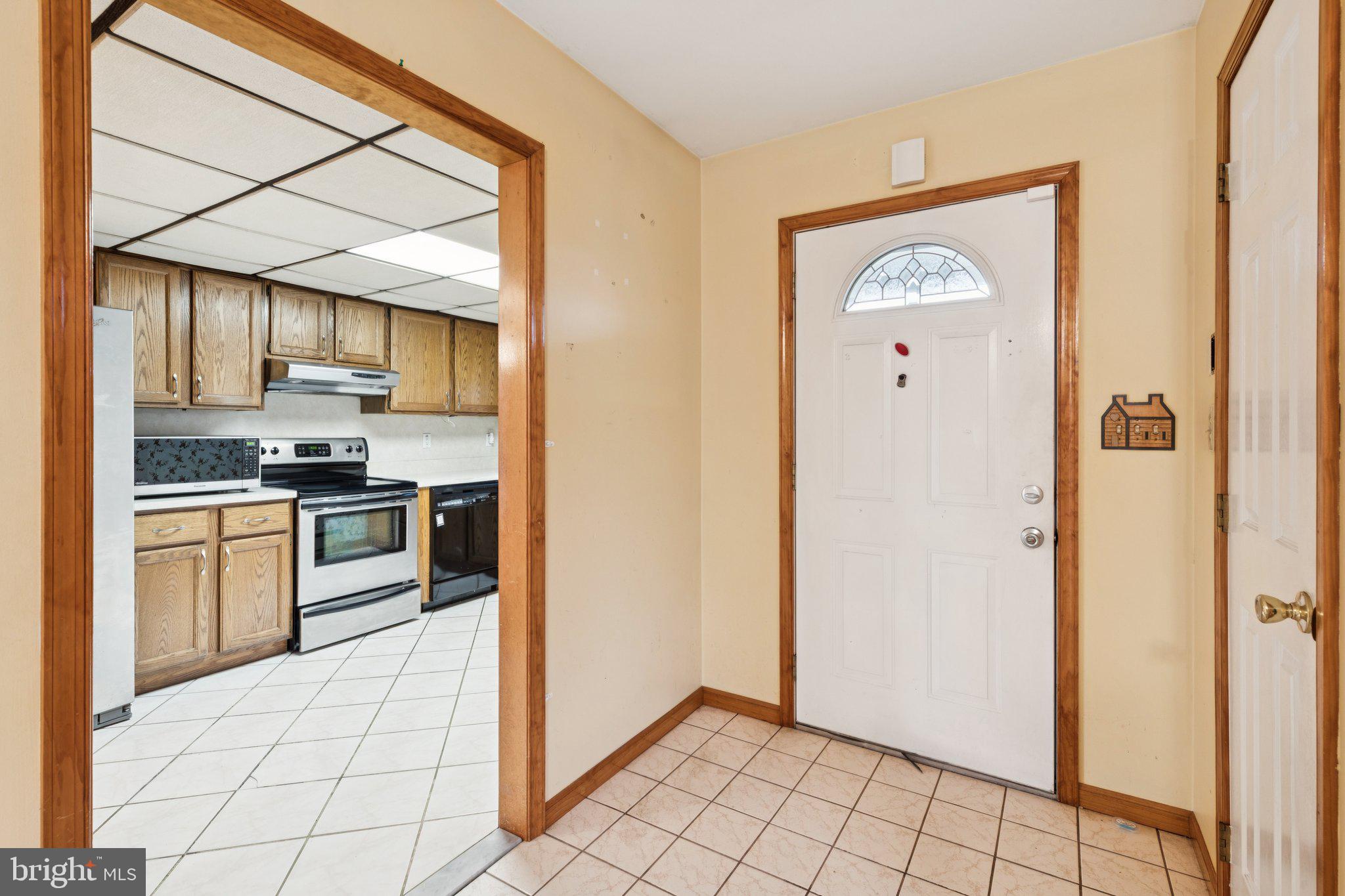 7 Indian Red Road Levittown, PA 19057 - Photo 6 of 30