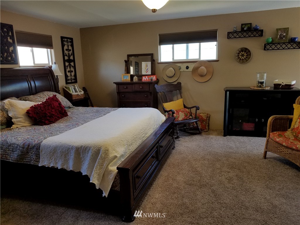 315 Jacobson Road Cathlamet, WA 98612 - Photo 11 of 24 Gallery Image 11