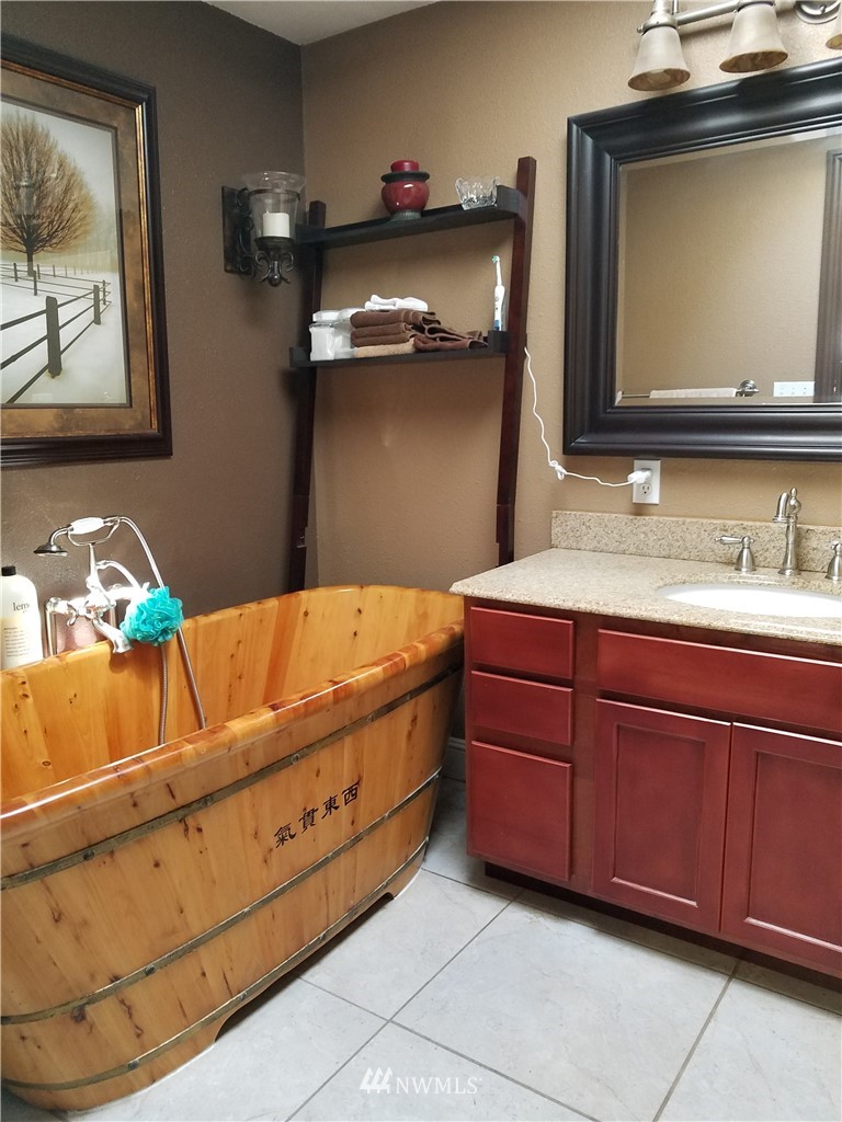 315 Jacobson Road Cathlamet, WA 98612 - Photo 13 of 24 Gallery Image 13