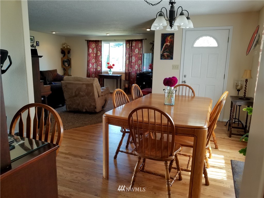 315 Jacobson Road Cathlamet, WA 98612 - Photo 5 of 24 Gallery Image 5