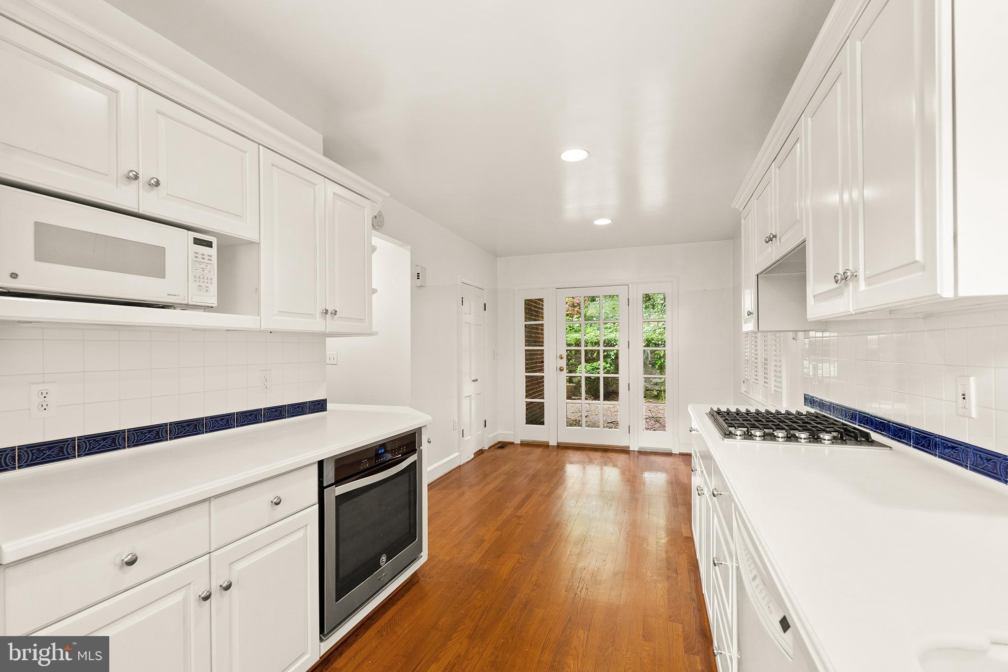 4530 Dexter Street Northwest Washington, DC 20007 - Photo 11 of 48