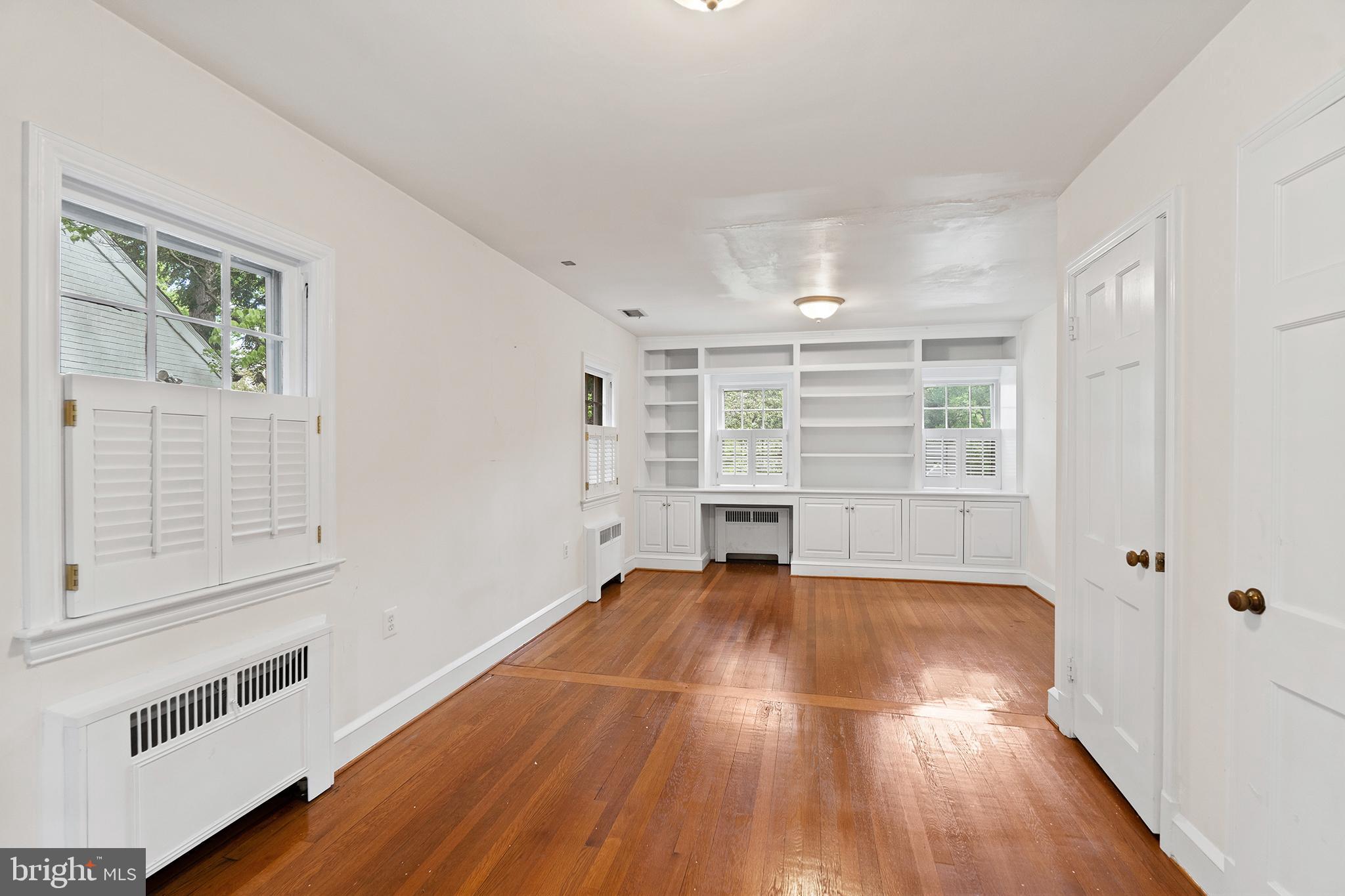4530 Dexter Street Northwest Washington, DC 20007 - Photo 16 of 48