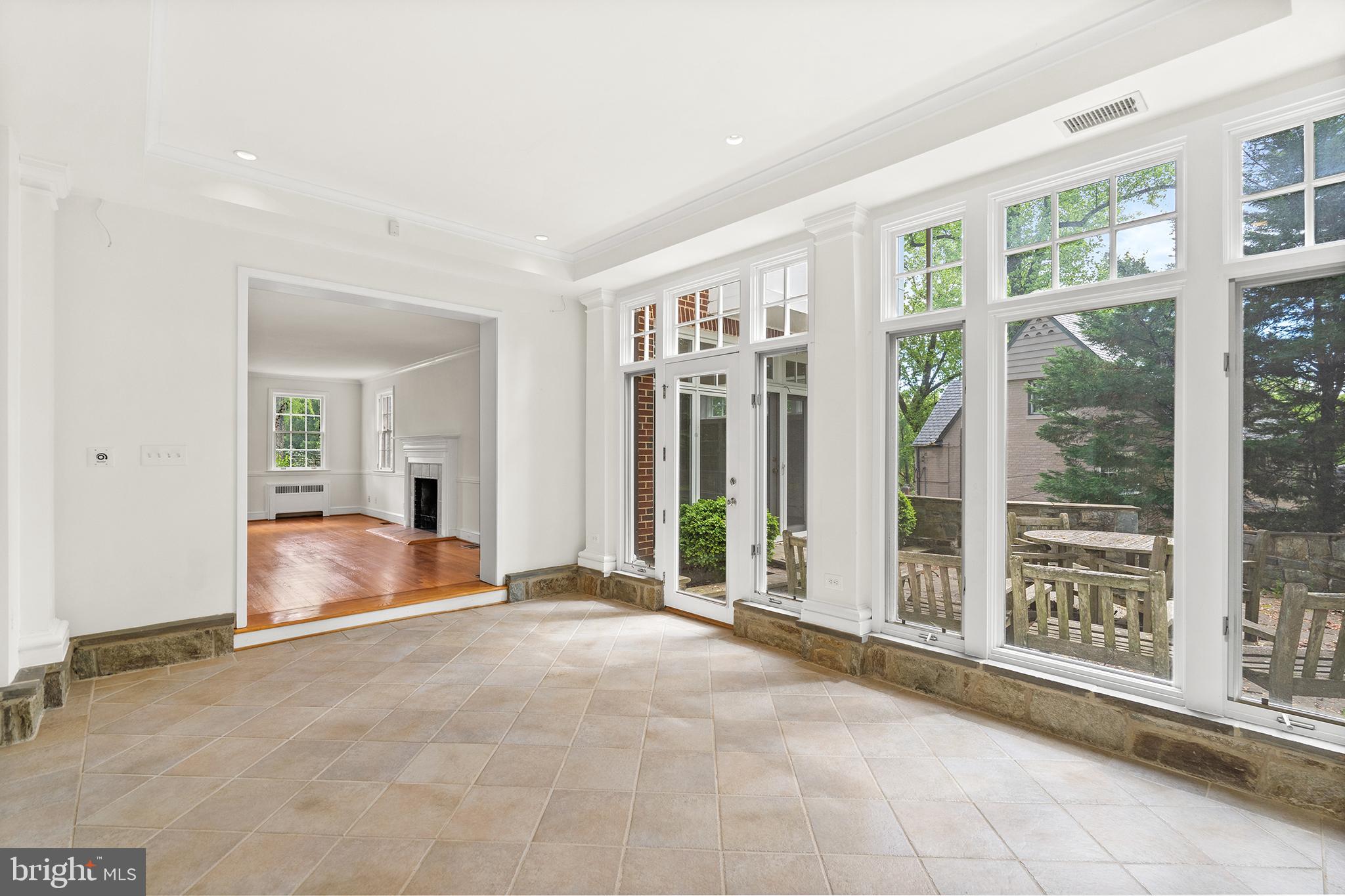 4530 Dexter Street Northwest Washington, DC 20007 - Photo 6 of 48