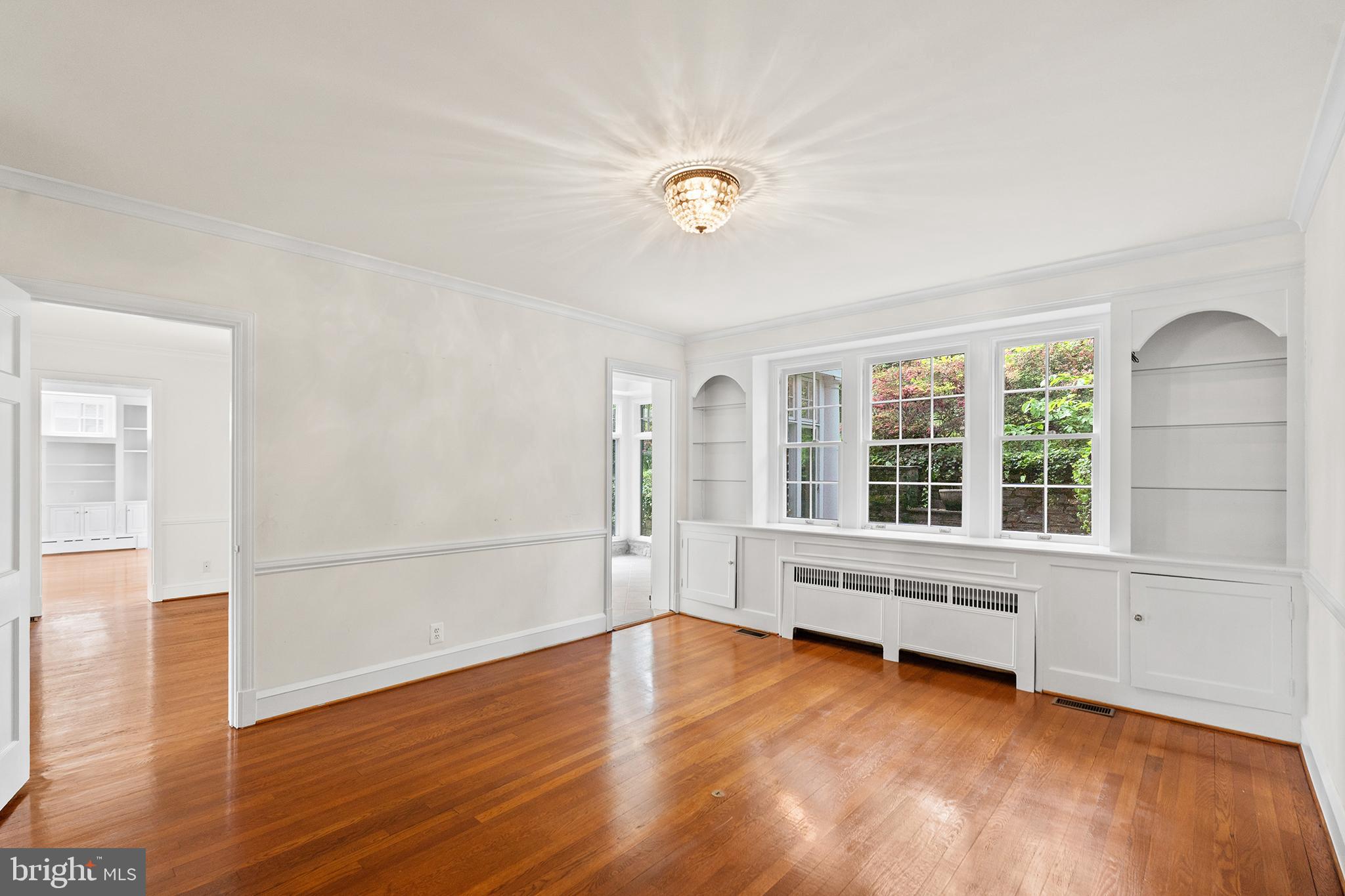 4530 Dexter Street Northwest Washington, DC 20007 - Photo 9 of 48