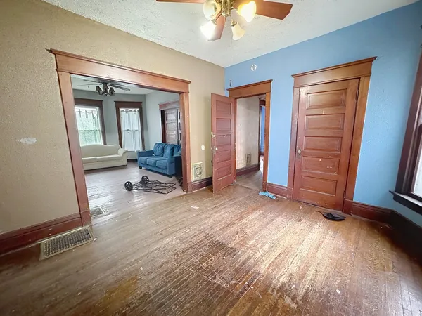 $110,000 | 1640 West 3rd Street, Davenport, IA 52802