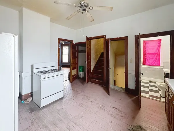 $110,000 | 1640 West 3rd Street, Davenport, IA 52802