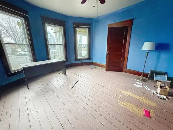 $110,000 | 1640 West 3rd Street, Davenport, IA 52802