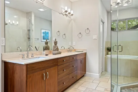 $1,649,500 | 2413 Arion Circle, Austin, TX 78730
