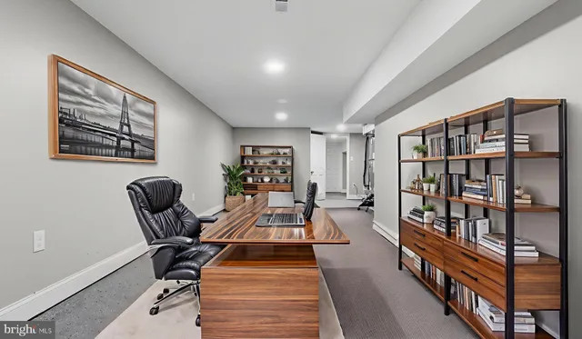 $2,500 | 917 North Gilmor Street, Baltimore, MD 21217