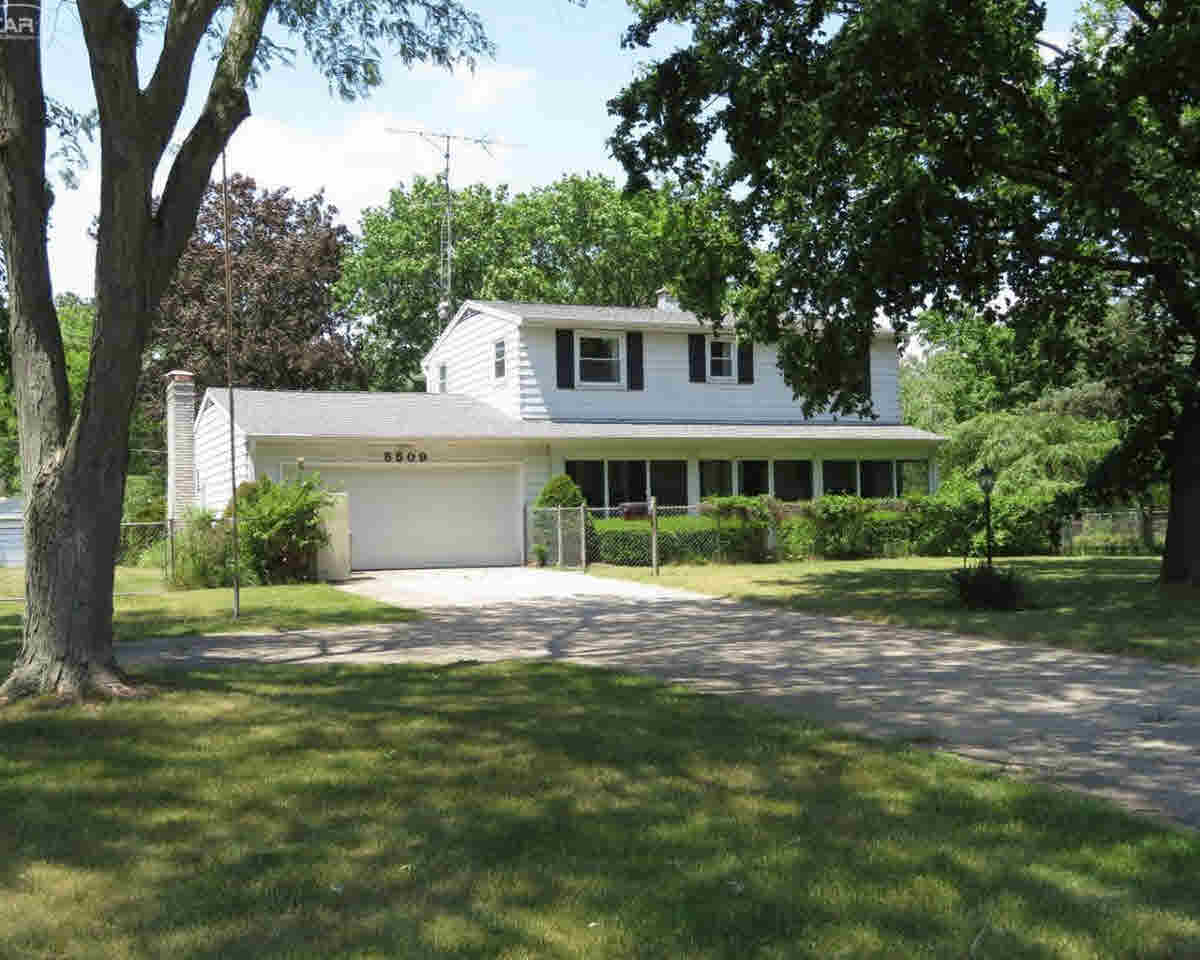 5509 North Seymour Road Flushing, MI 48433 - Photo 33 of 37 21311562-33.JPG