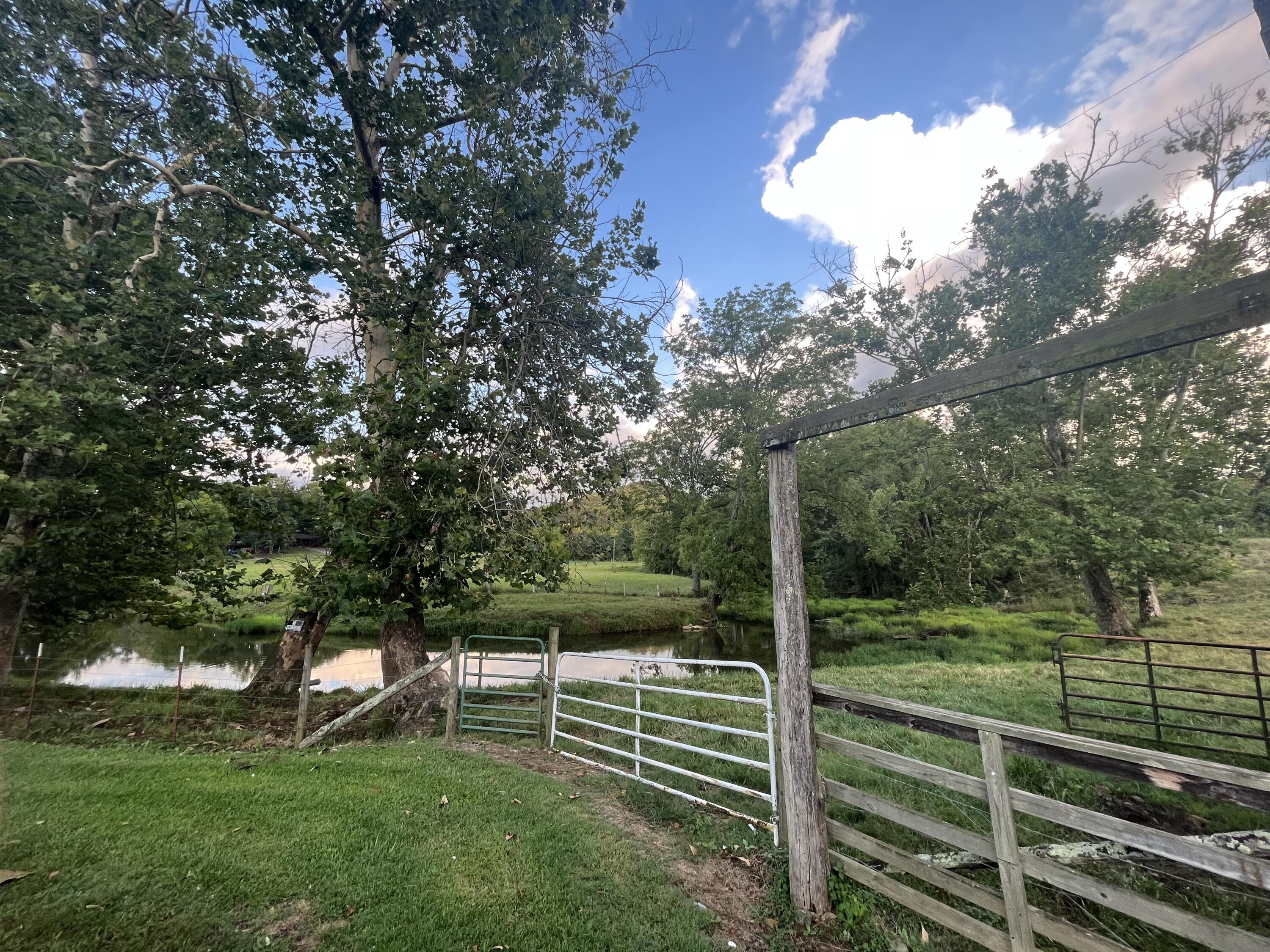 O Bray Road, Unit 10 Surgoinsville, TN 37873 - Photo 2 of 18 9DD1541C-C4EE-4998-AB84-4112D496FBFB