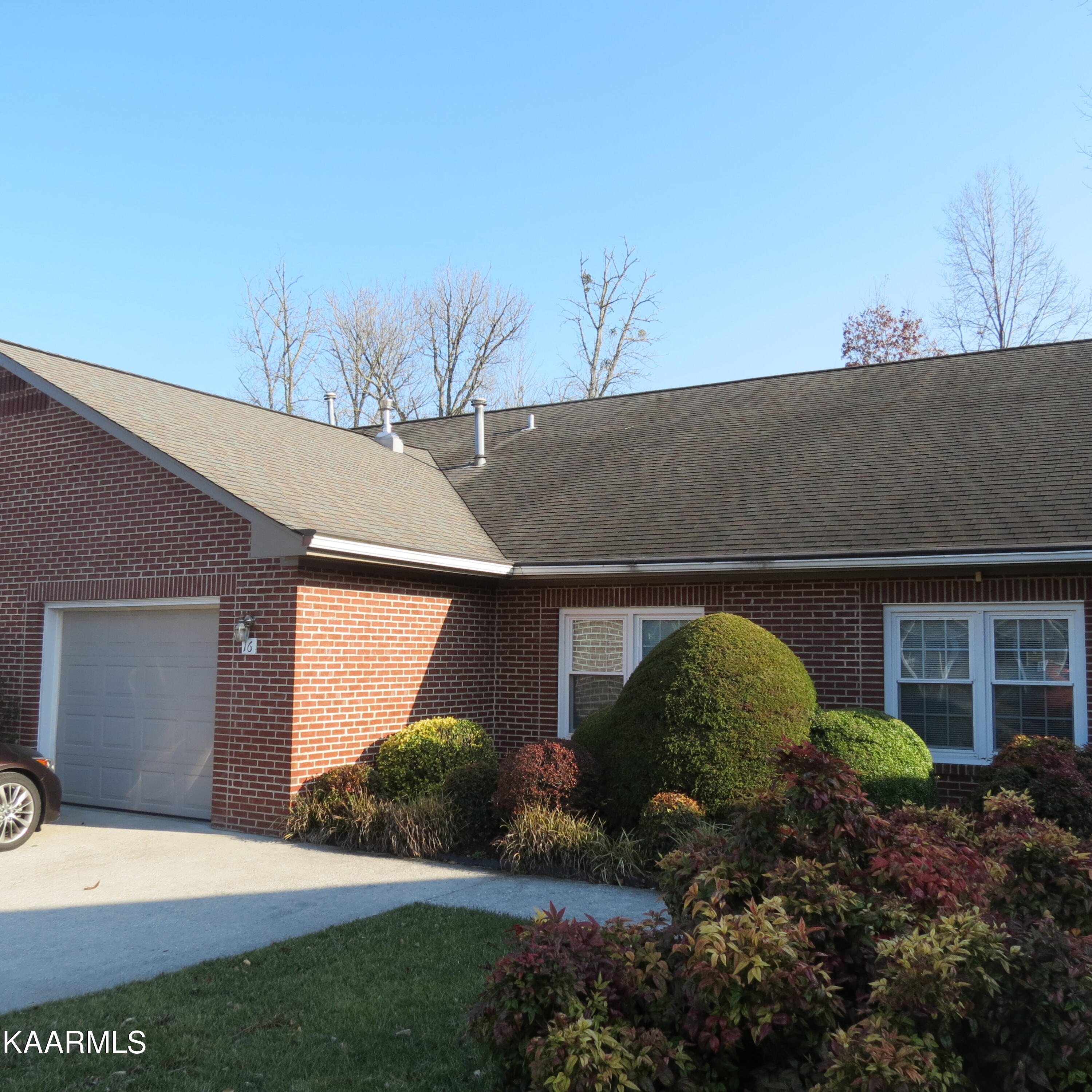 16 Rivers Court Oak Ridge, TN 37830 - Photo 2 of 19 IMG_0049