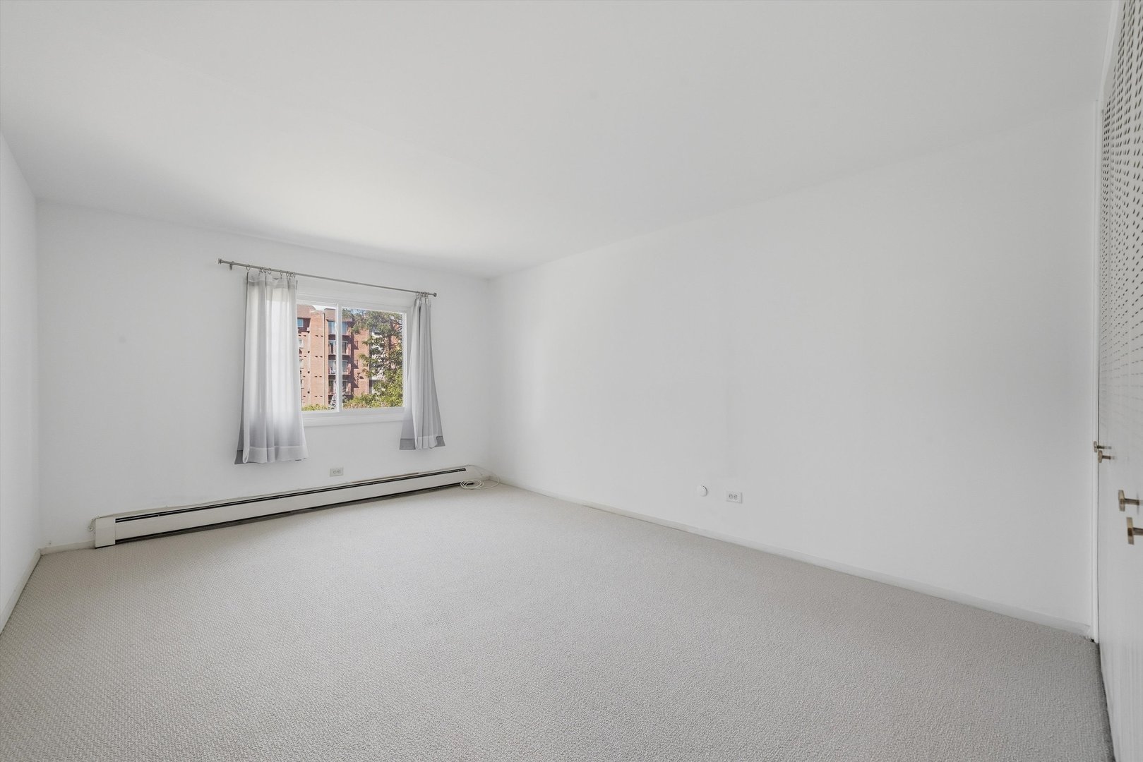 10361 Dearlove Road, Unit 2C Glenview, IL 60025 - Photo 13 of 16 Gallery Image 13