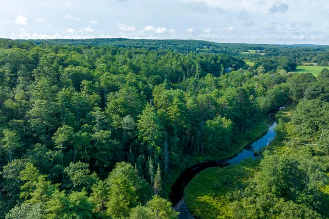 $265,000 | 28-001 Hassan Avenue, Newcastle, ME 04553