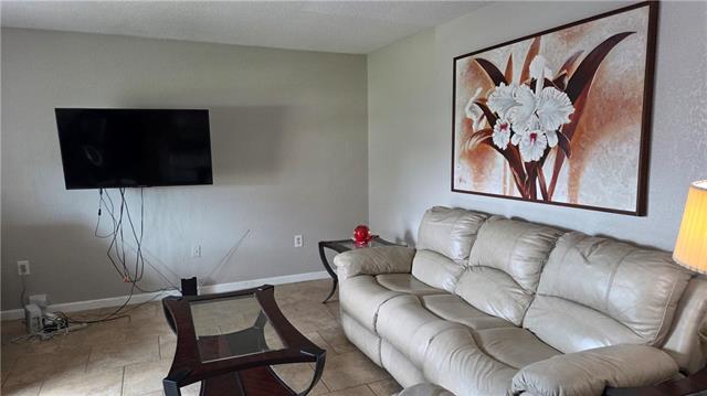 2037 Fernando Court Marrero, LA 70072 - Photo 2 of 23