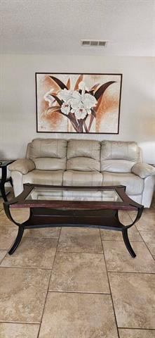 2037 Fernando Court Marrero, LA 70072 - Photo 4 of 23
