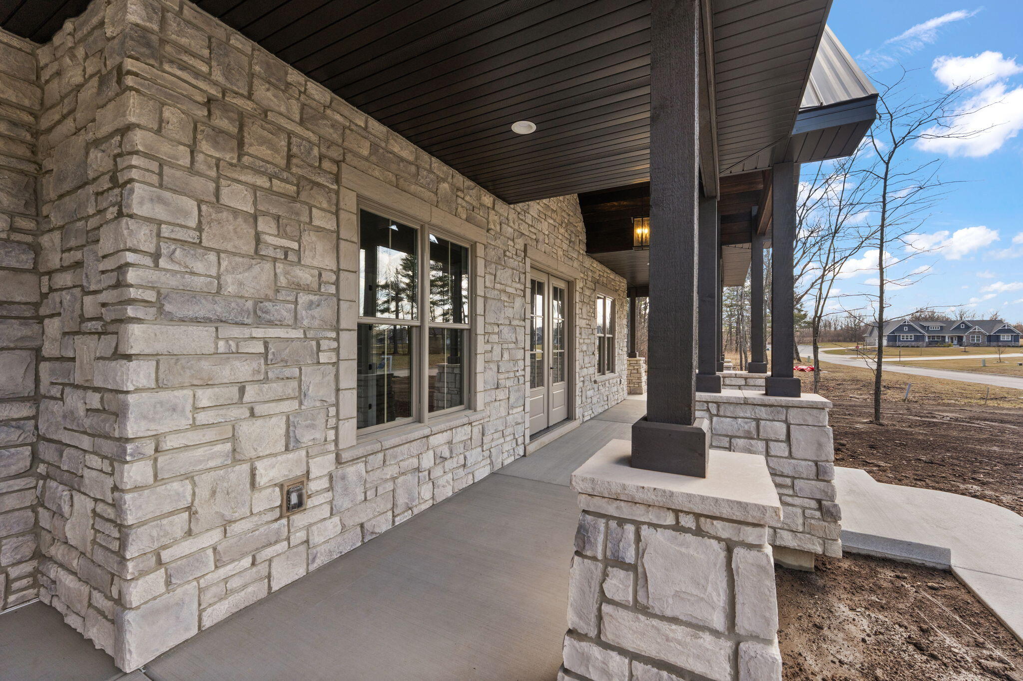 16669 Noble Street Lowell, IN 46356 - Photo 7 of 55 2048x1365